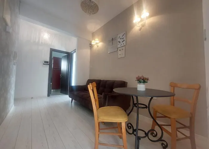 Апартаменти 1 Bedroom Lux *